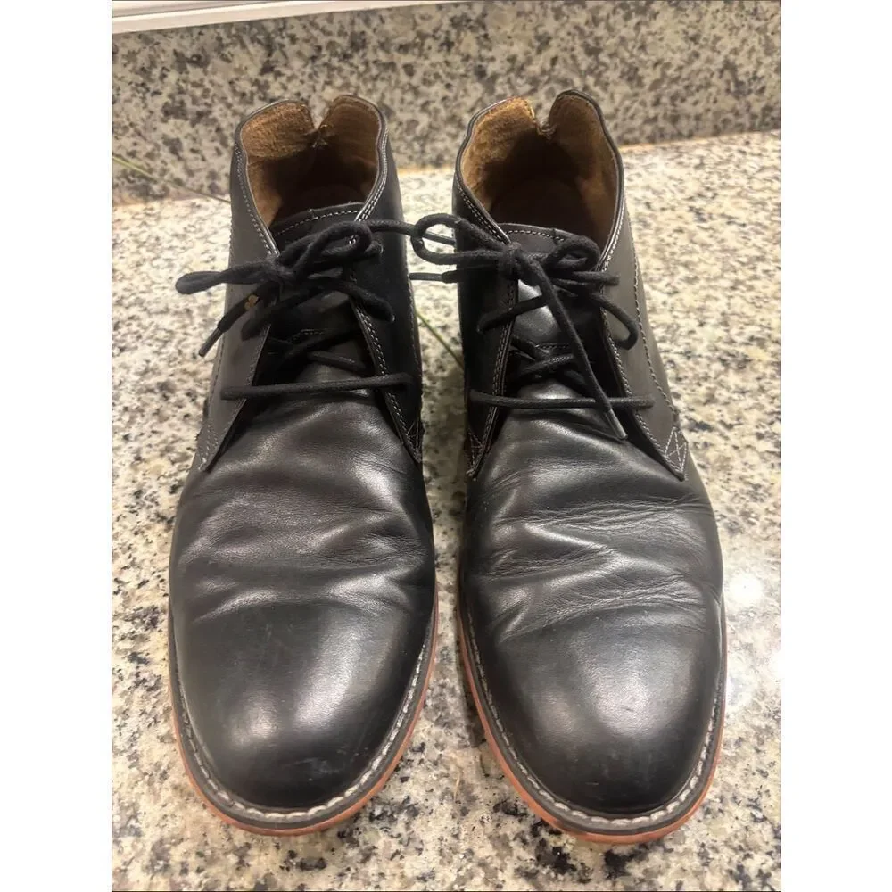Men's Black Leather Lace-Up Chukka Boots